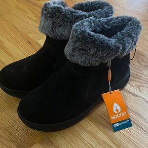 Sporto Women's Black Winter Boots with Gray Fur